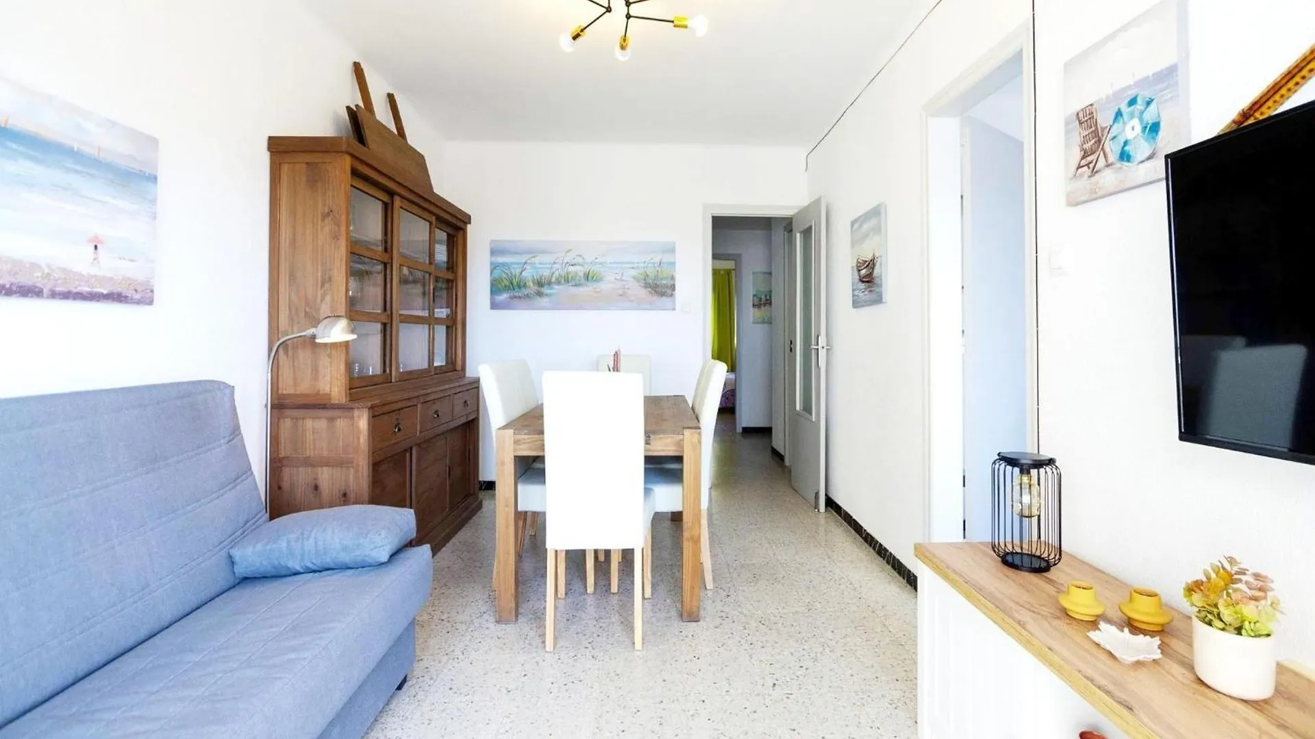 Apartment In Roses, 60 M From Beach