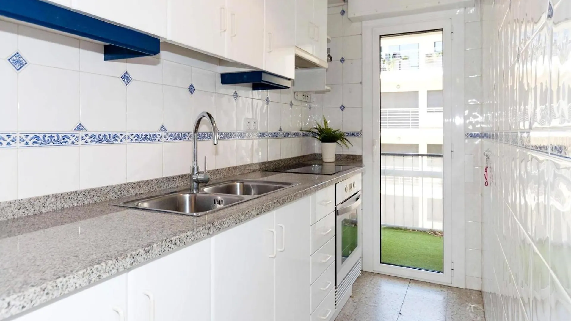 Apartment In Roses, 60 M From Beach España
